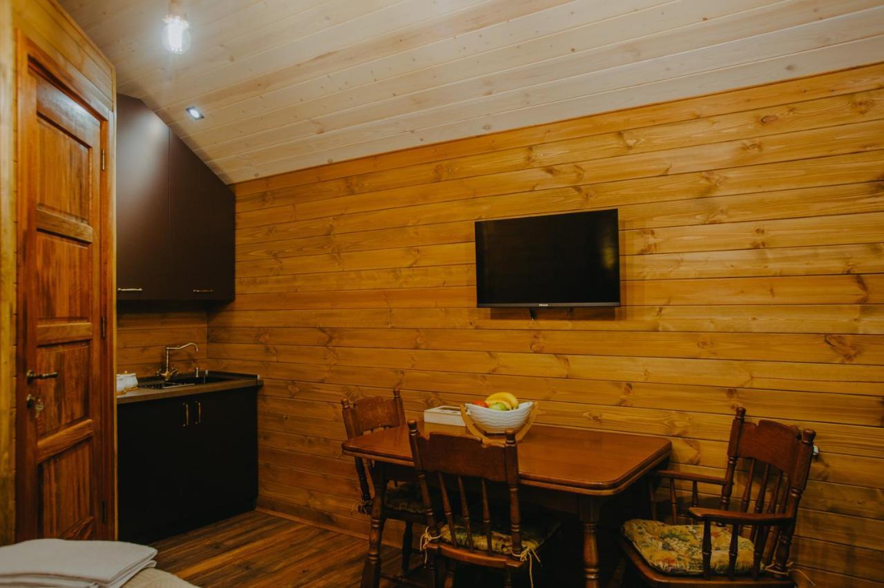 Wanderholic Hotel Telavi Buitenkant foto
