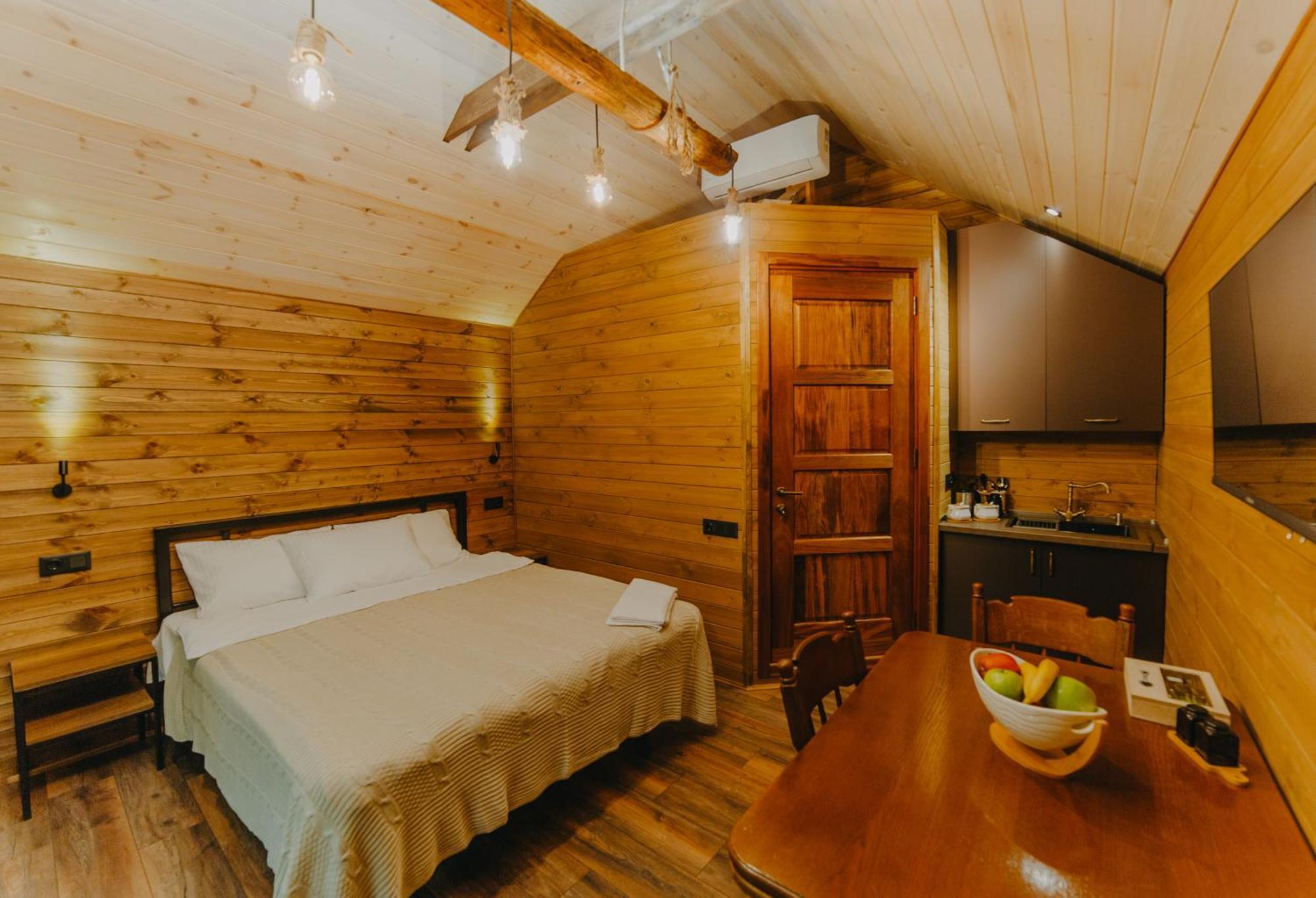 Wanderholic Hotel Telavi Buitenkant foto