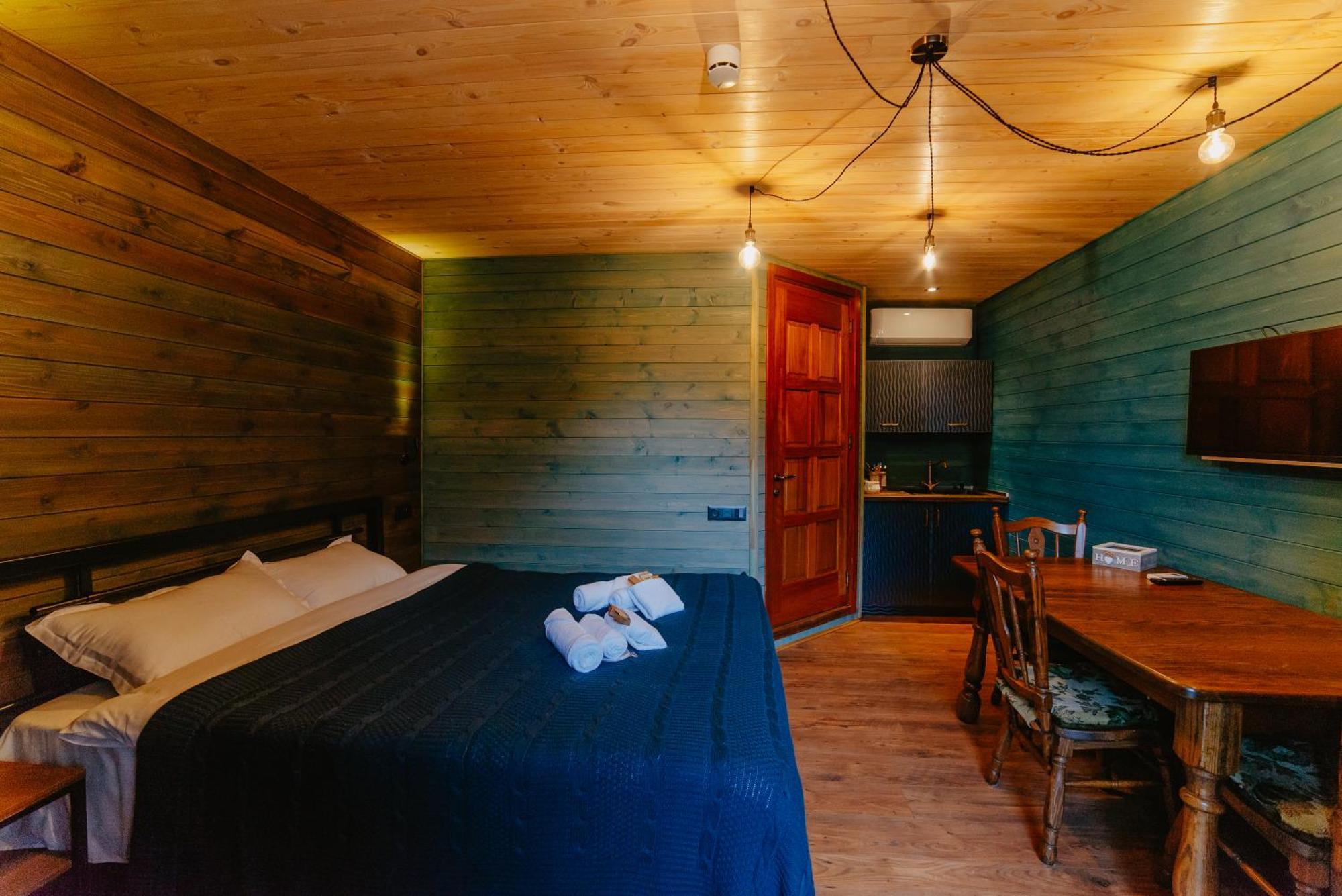 Wanderholic Hotel Telavi Buitenkant foto