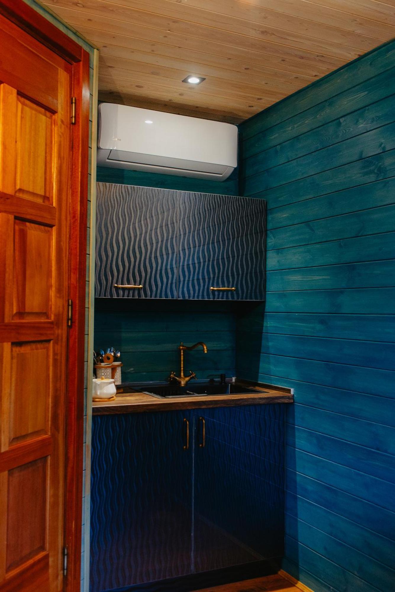 Wanderholic Hotel Telavi Buitenkant foto
