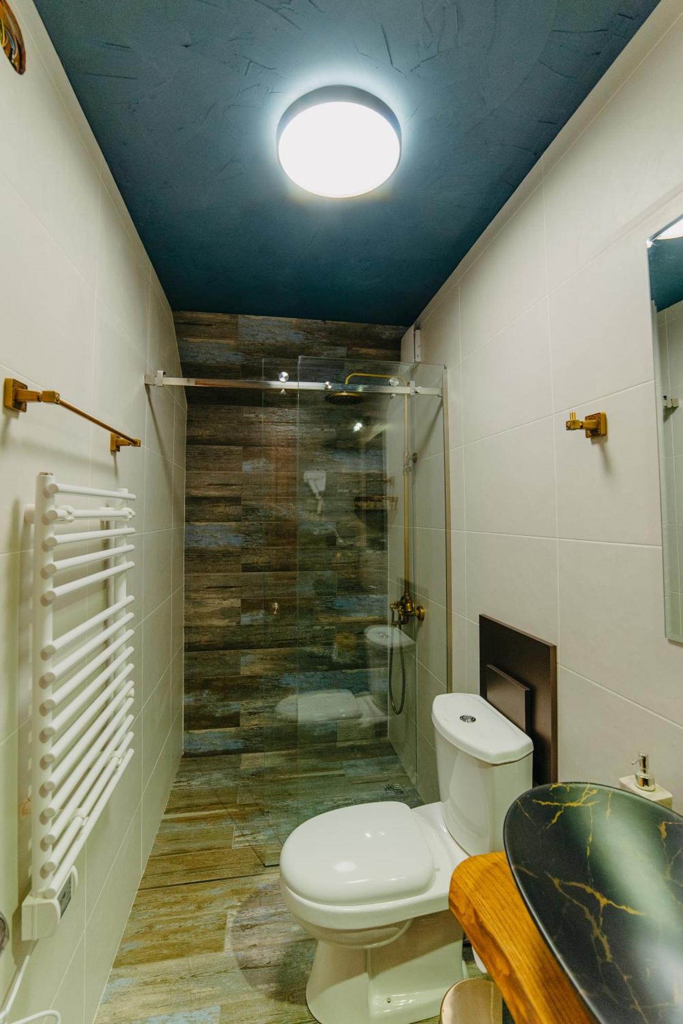 Wanderholic Hotel Telavi Buitenkant foto